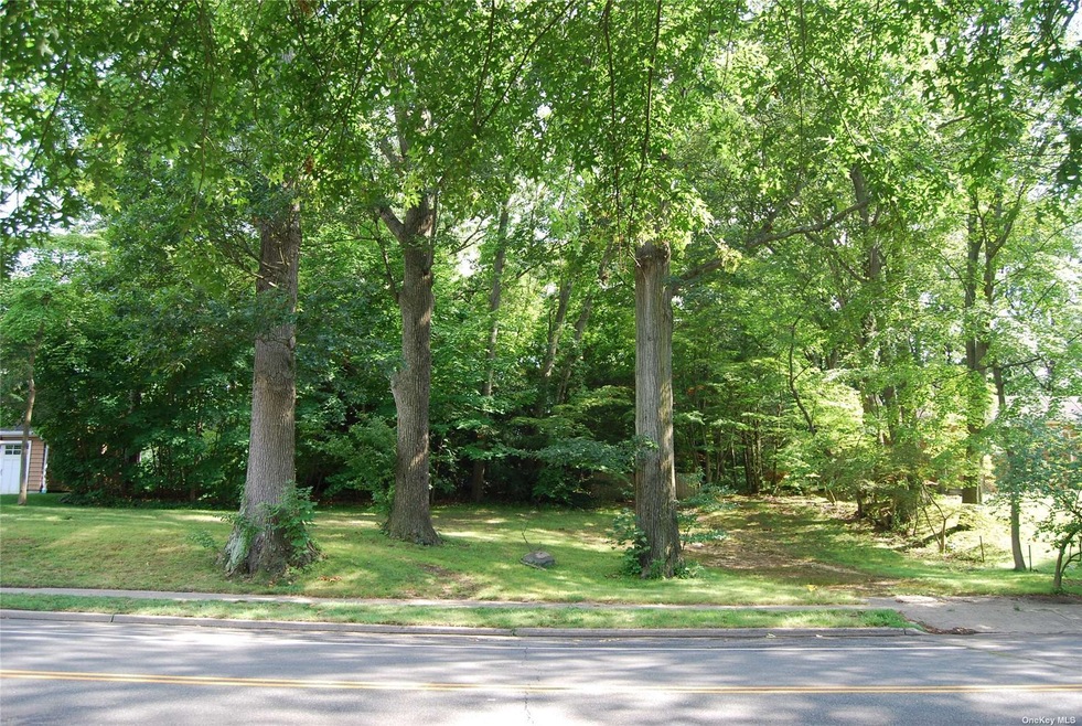 38 Dosoris Way, Glen Cove, NY 11542 - photo 1