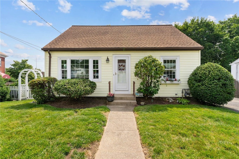 Welcome to peaceful 7 Belmont Terrace, a lovely 3