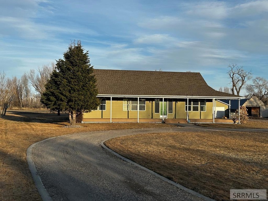 29 S 500 W, Blackfoot, ID 83221 - photo 1