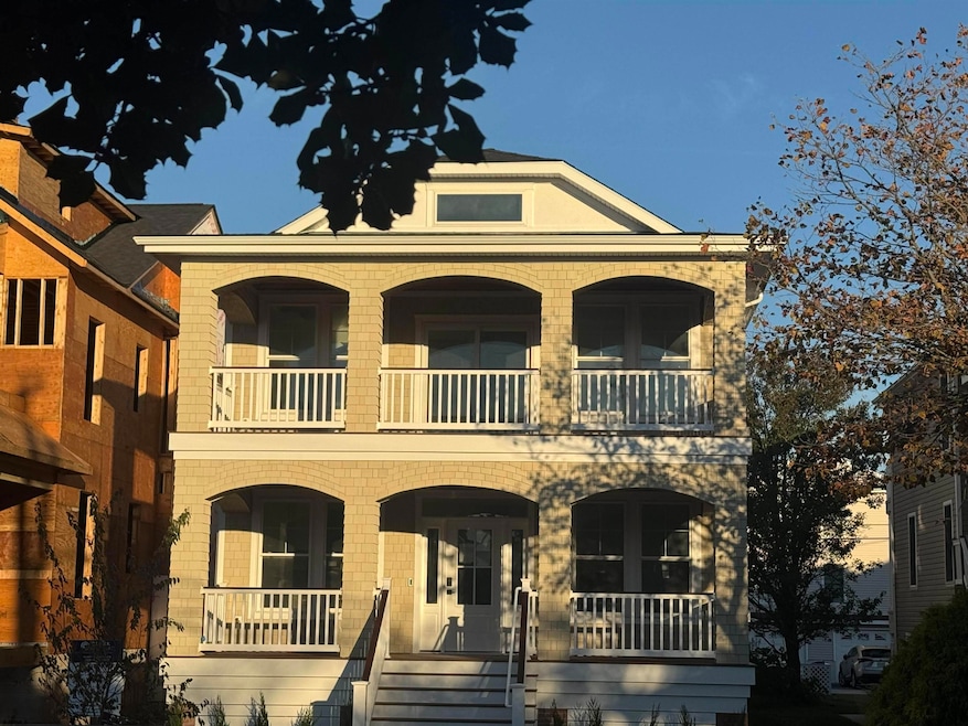 Pending $1,649,000 • Co-Listing Agent