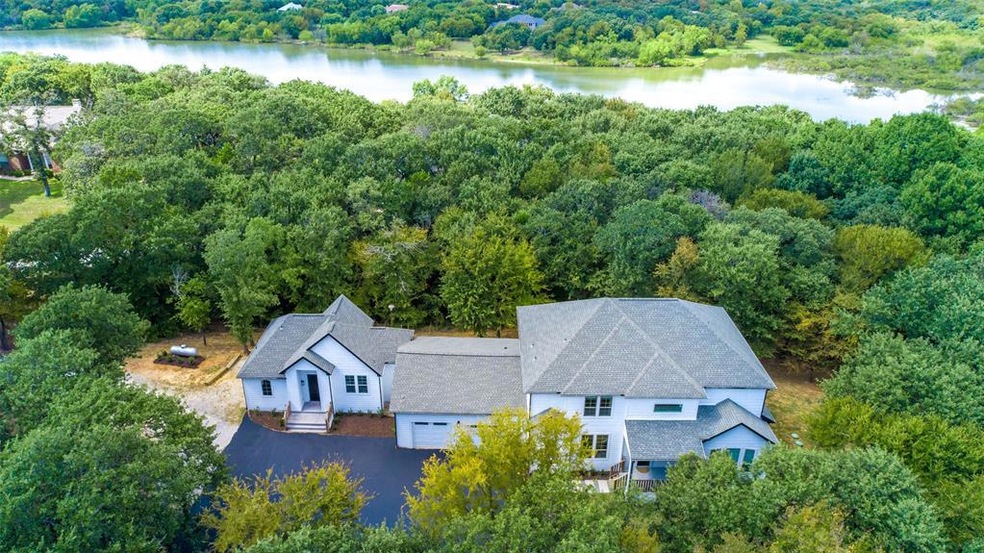gorgeous wooded lake lot