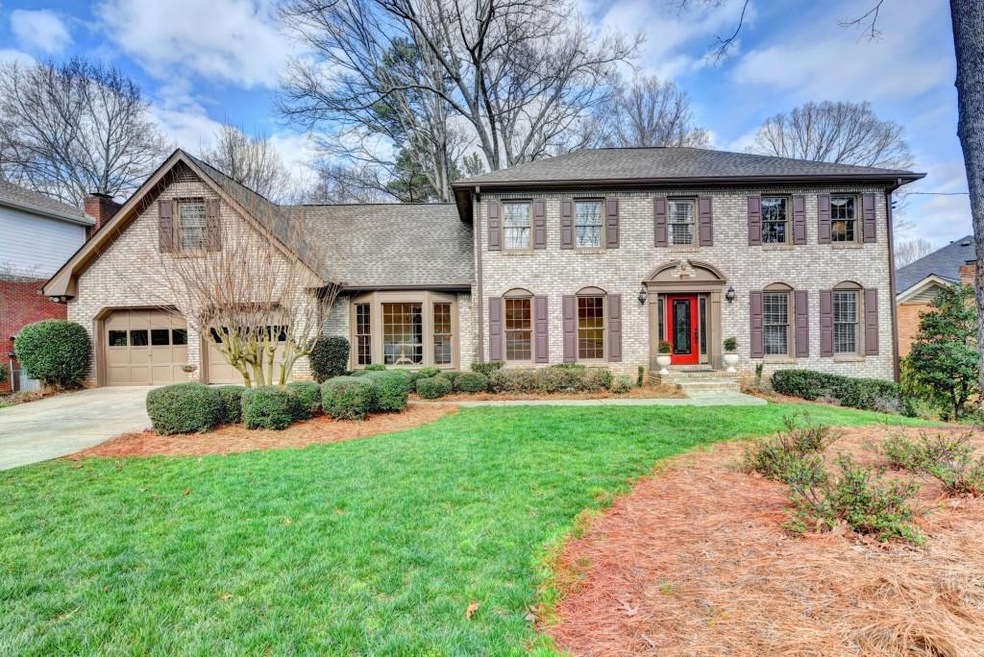 Picture Perfect Home in Peachtree Corners, Peachtr