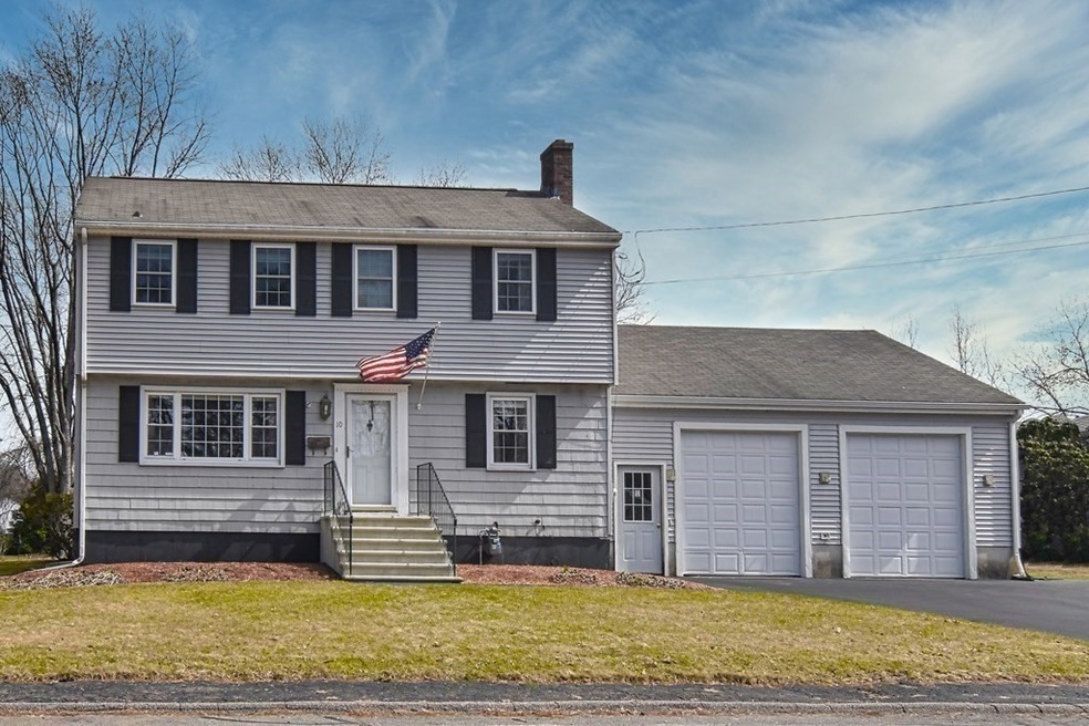 10 Puddingstone Ln, Bellingham, MA 02019 - photo 1