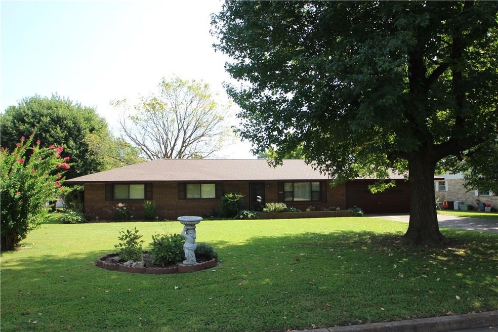 1905 S 12th St, Rogers, AR 72758 - photo 1