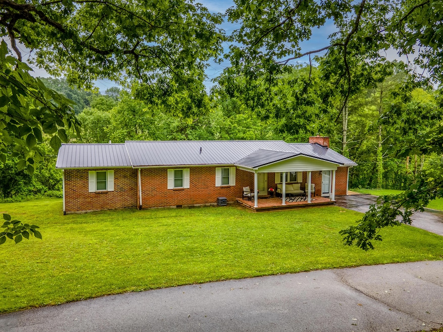 Pending $199,900 • Co-Listing Agent