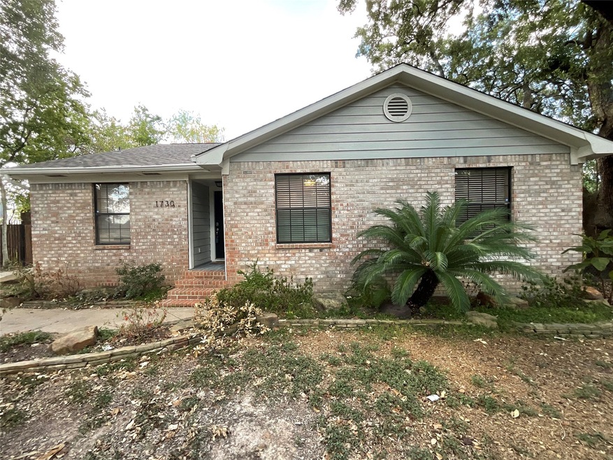 1730 Creek Dr, Houston, TX 77055 - photo 1