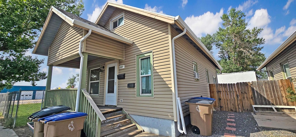 207 Russell St, Laramie, WY 82070 - photo 1