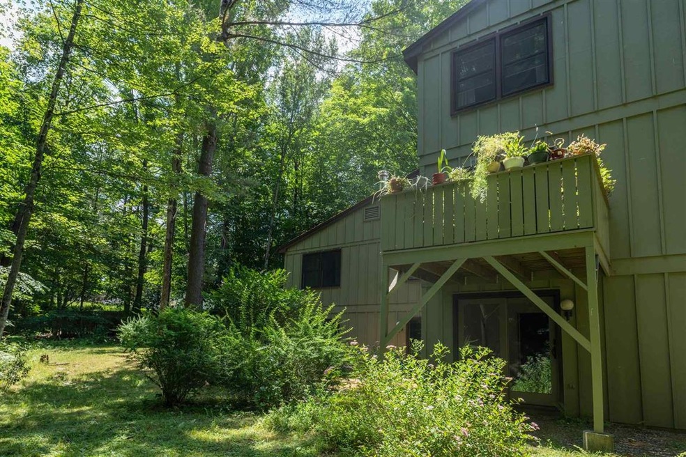 30 Floyd Ave unit 4, West Lebanon, NH 03784 - photo 1