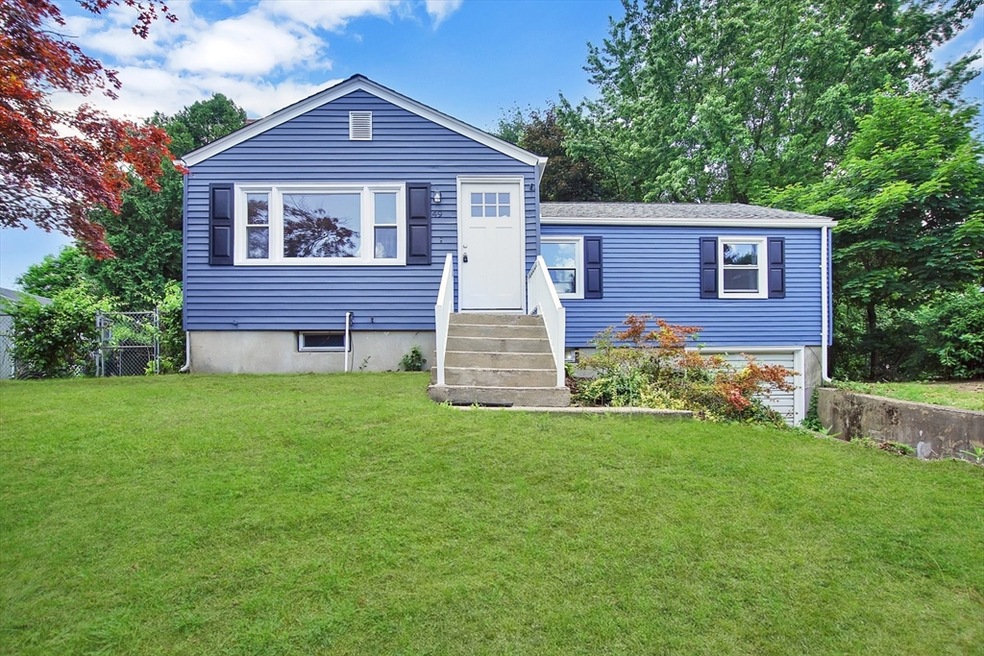 49 Pondview Dr, Chicopee, MA 01020 - photo 1