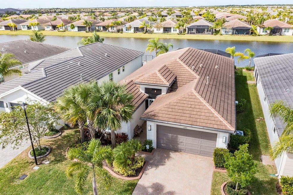 10895 SW Sunray St, Port Saint Lucie, FL 34987 MLS R10934350