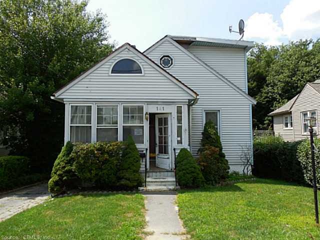 161 Academy Ave, Waterbury, CT 06705 - photo 1