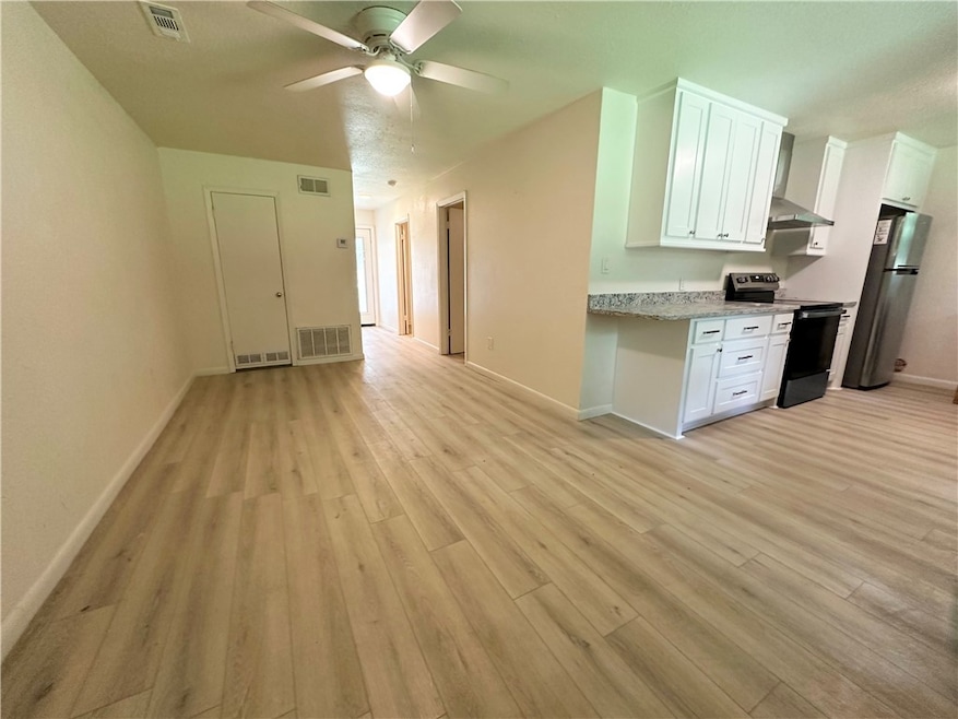 For Rent $1,440/month