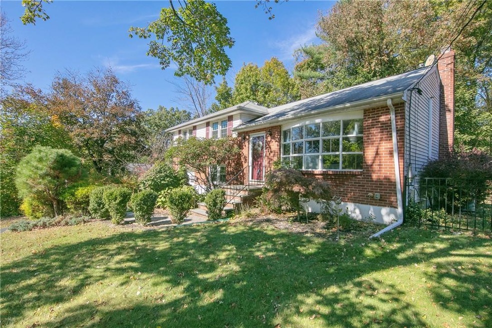 7 Forest Ave, Nanuet, NY 10954 - photo 1