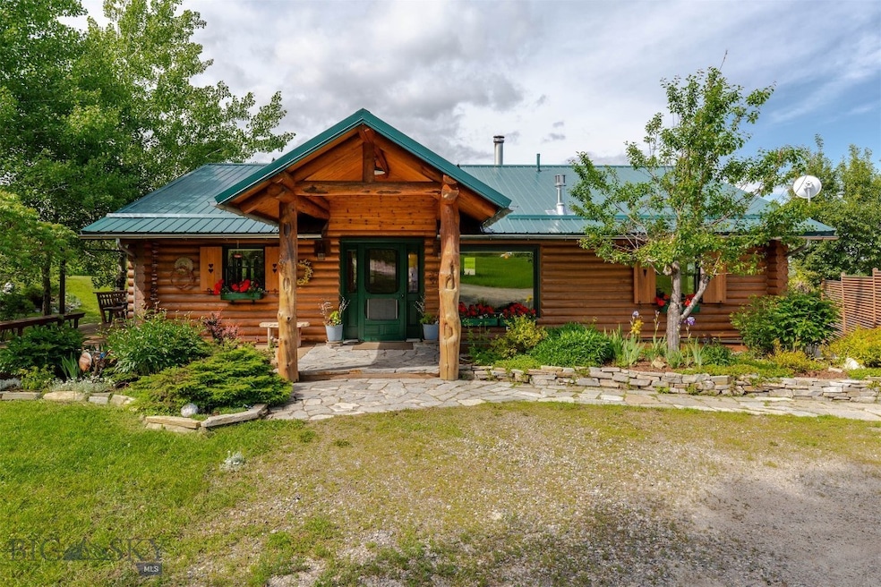 Idyllic Mountain Home