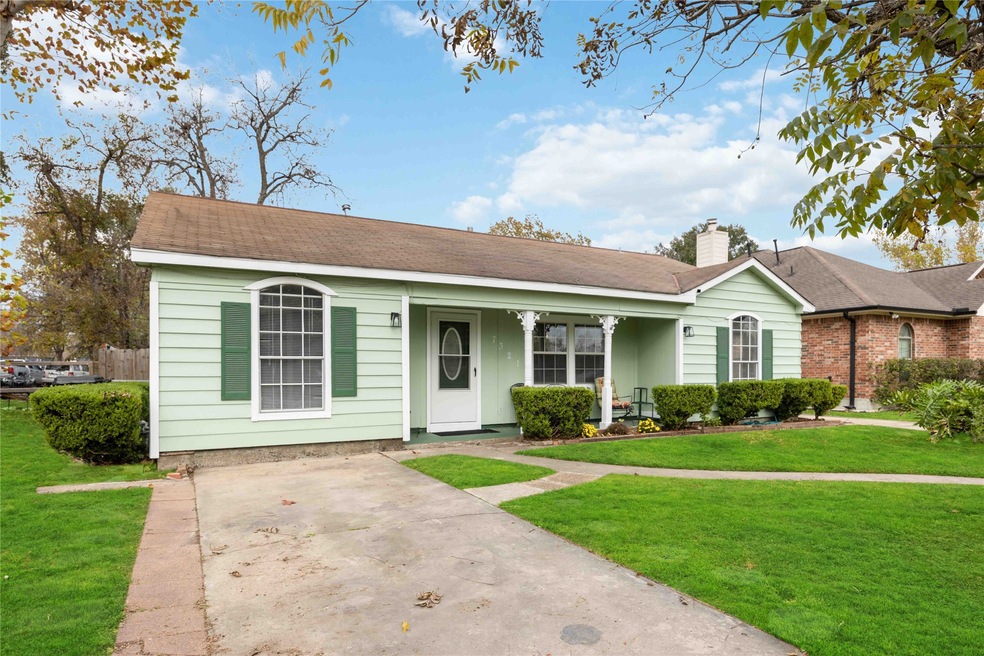 7321 Saint Louis St, Houston, TX 77028 - photo 1