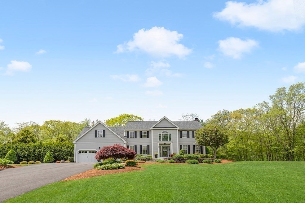 27 Gary Ln, Uxbridge, MA 01569 - photo 1