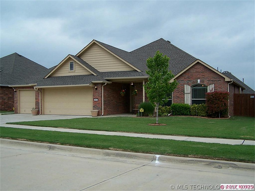 Full Brick Home with Guttering Is Light, Bright &