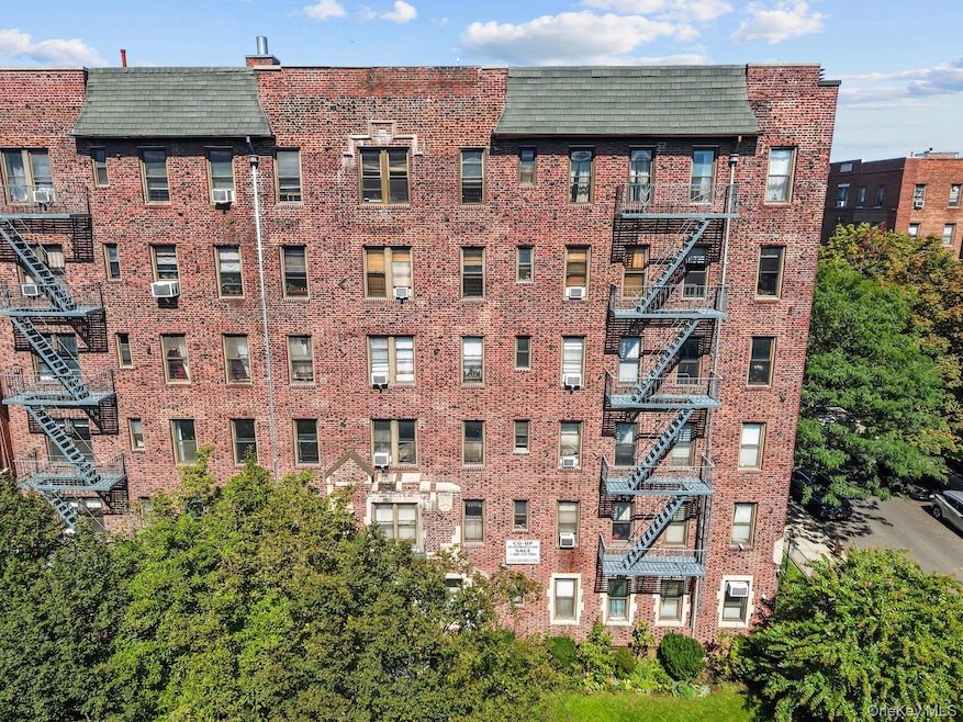 2515 Glenwood Rd unit 1C, Brooklyn, NY 11210 - photo 1