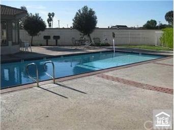 22539 Figueroa St unit 208, Carson, CA 90745 - photo 1