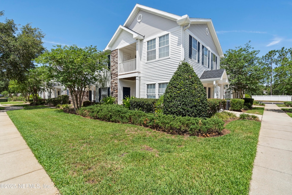 575 Oakleaf Plantation #704-28