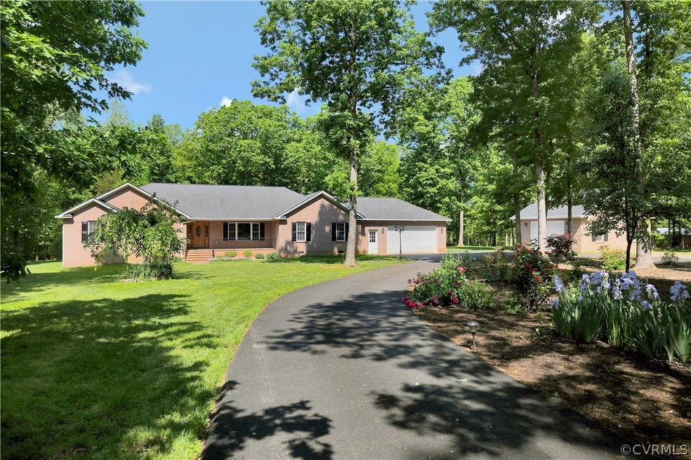 13700 Chula Rd, Amelia Court House, VA 23002 - photo 1