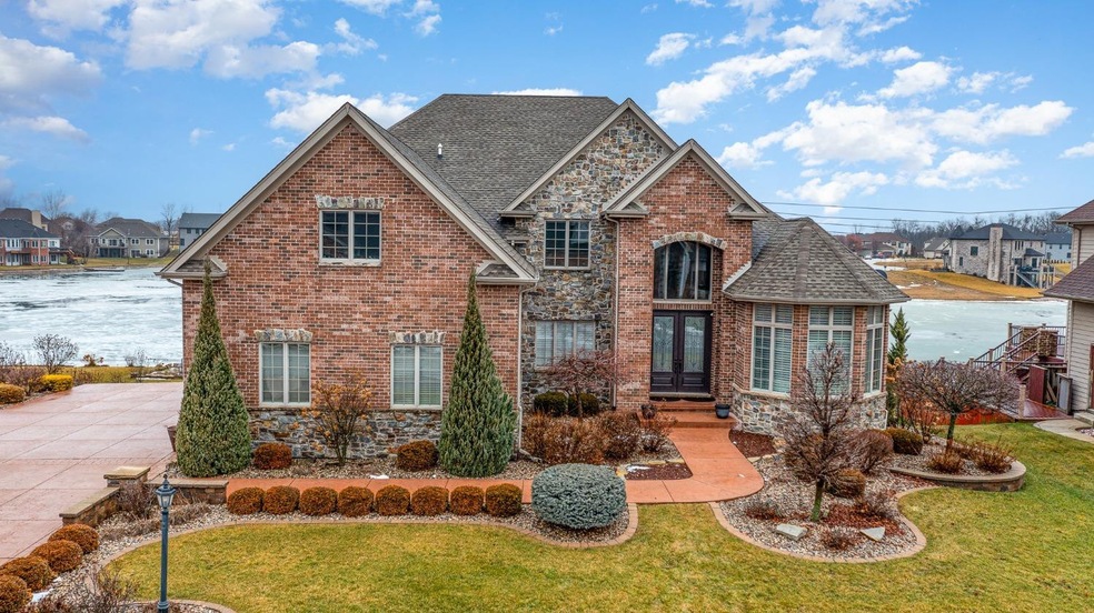 8858 Doubletree Dr S, Crown Point, IN 46307 - photo 1