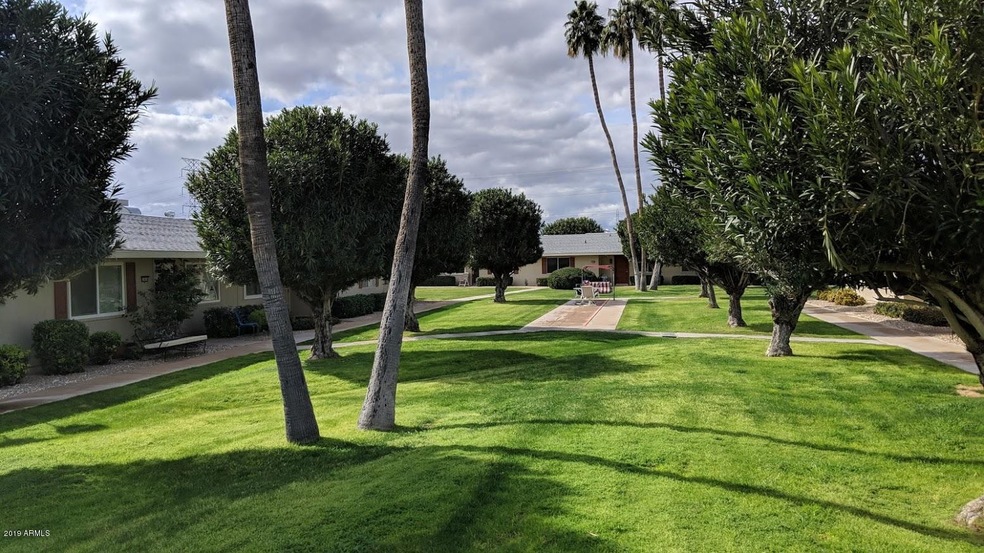 13670 N Newcastle Dr unit 107, Sun City, AZ 85351 - photo 1