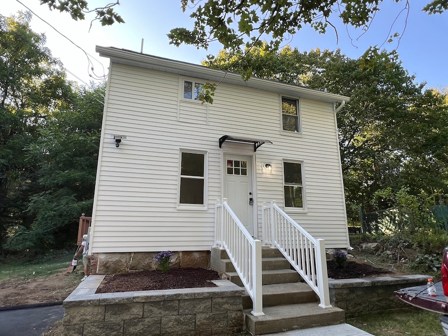 46 Morgan St, Pawcatuck, CT 06379 - photo 1