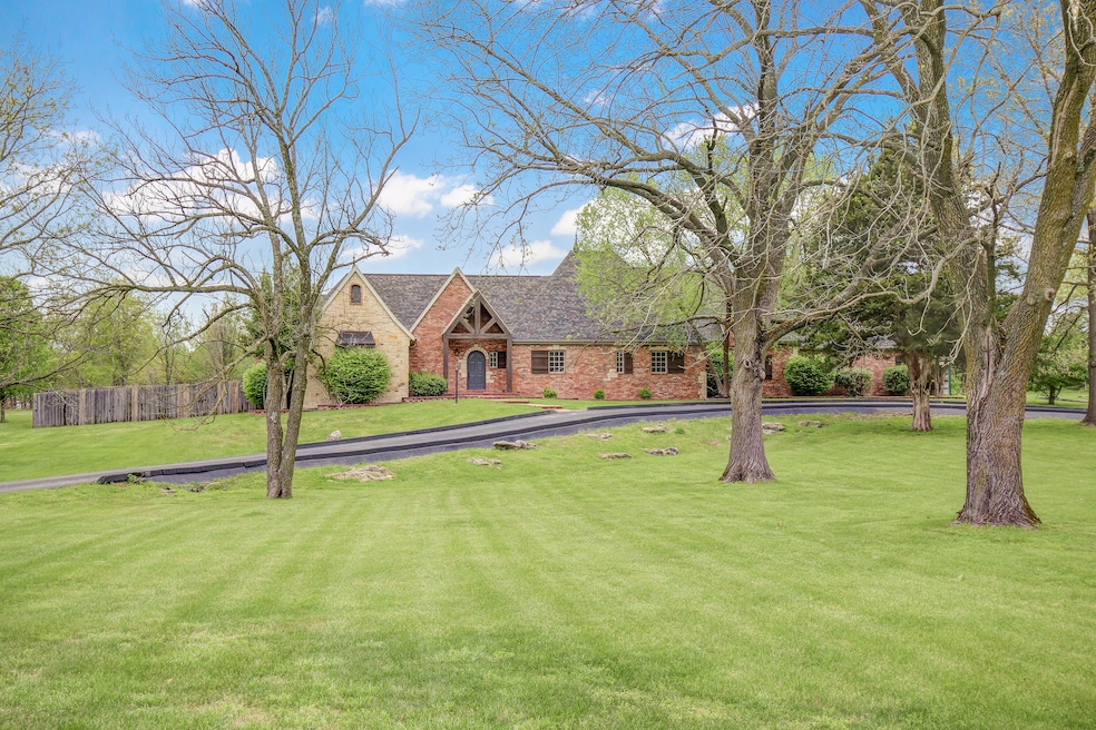 5349 E Farmroad 194-33