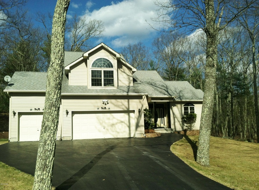 202 Oak Ridge Dr, Milford, PA 18337 - photo 1