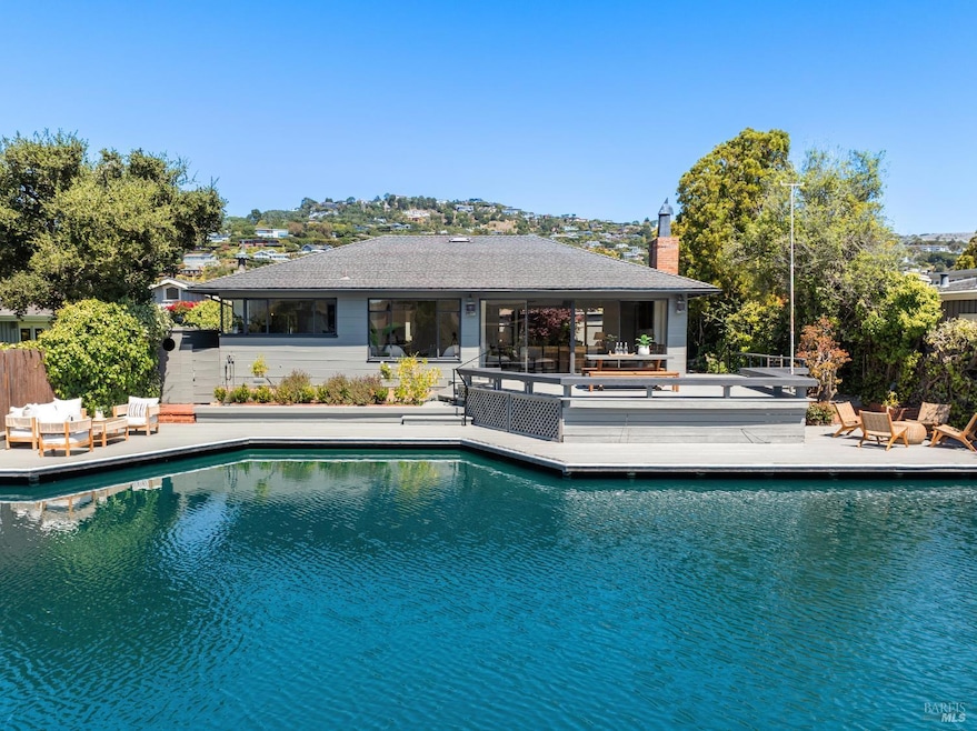 9 Edgewater Rd, Belvedere Tiburon, CA 94920 - photo 1