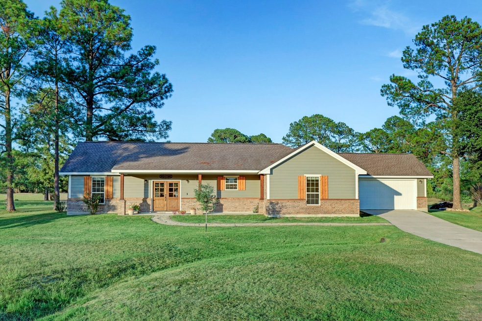 32002 Birdie St, Waller, TX 77484 - photo 1