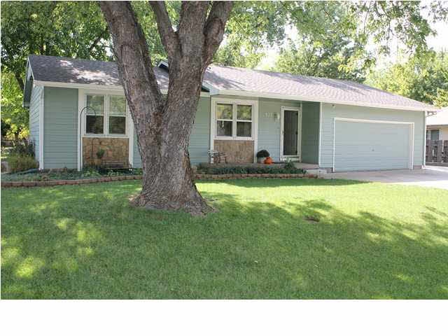 BEAUTIFUL HOME ON MATURE LOT