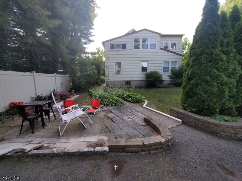 For Rent $1,600/month