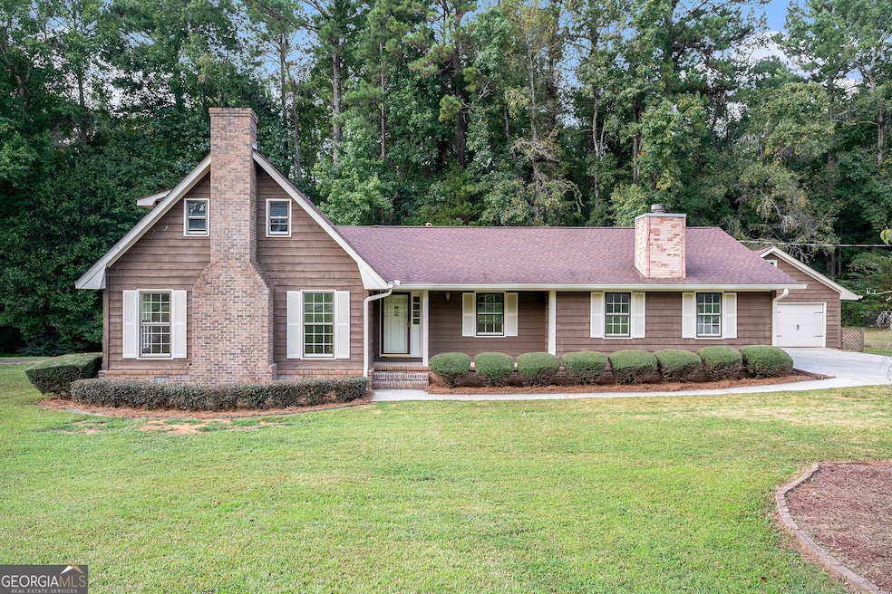 90 Country Roads Dr, Stockbridge, GA 30281 - photo 1