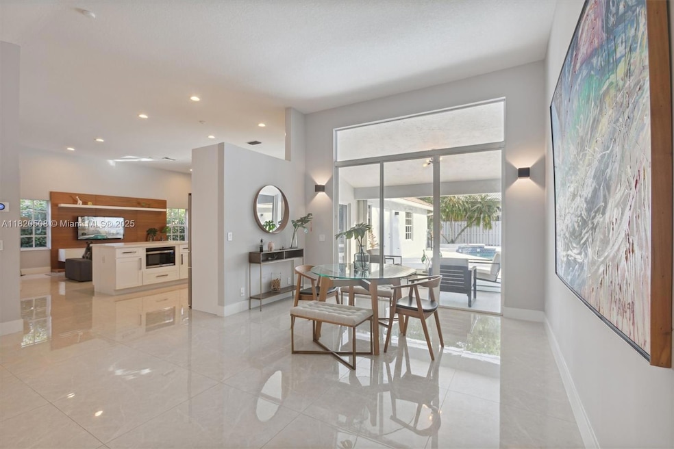 Under Contract $975,000