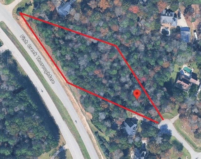 Aerial map of property and surrounding area