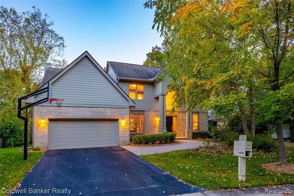 4699 Woodbine Circle