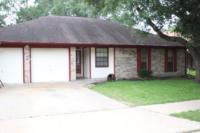 2 Murex St, Bay City, TX 77414 - photo 1