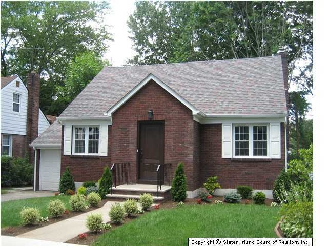125 Cheshire Place, Staten Island, NY 10301 - photo 1