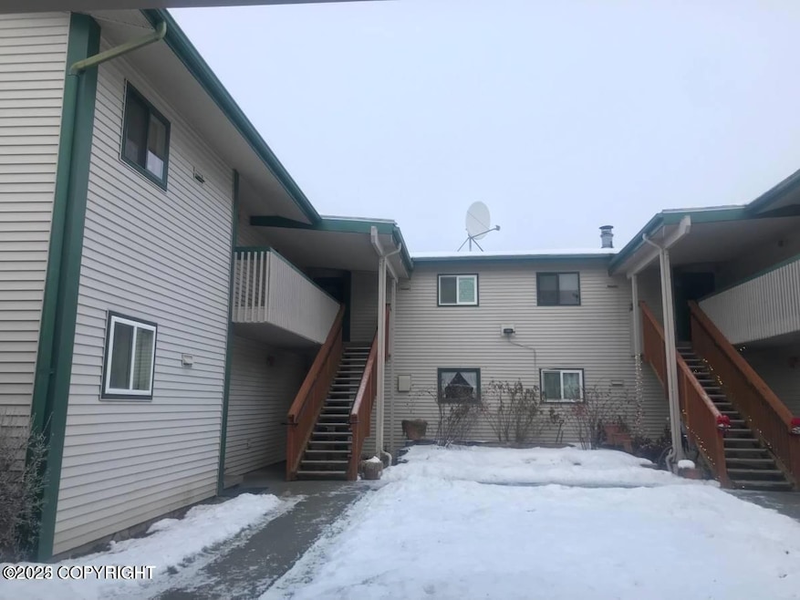 1530 Northview Dr unit D4, Anchorage, AK 99504 - photo 1