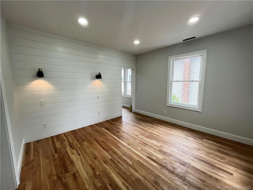 82 Howard Ave unit 82-2L, New Haven, CT 06519 - photo 1