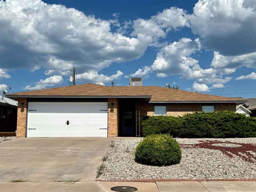 717 Montwood Ct, Alamogordo, NM 88310 - photo 1