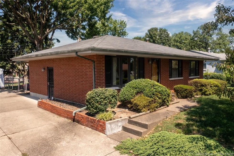 2713 Navajo Dr, New Albany, IN 47150 - photo 1