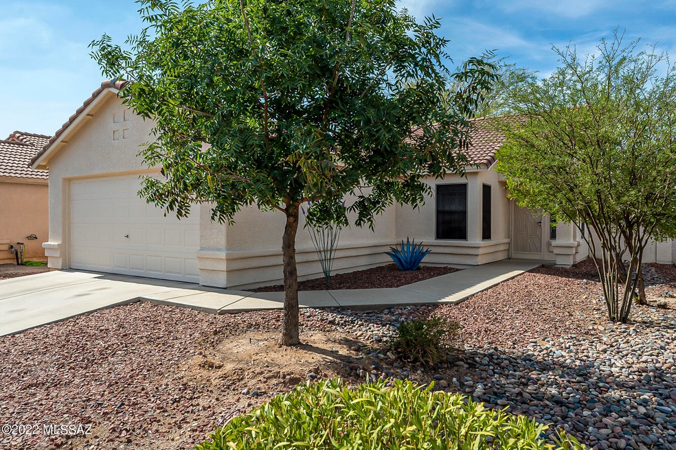 Welcome to 3282 W Donovan Dr!