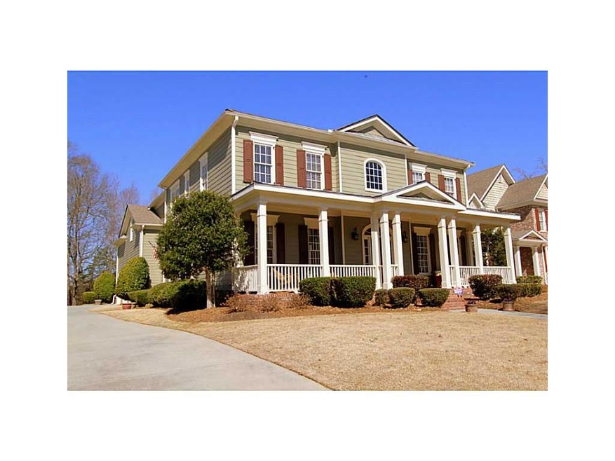 Facade/Exterior Front. Move in ready and shows lik