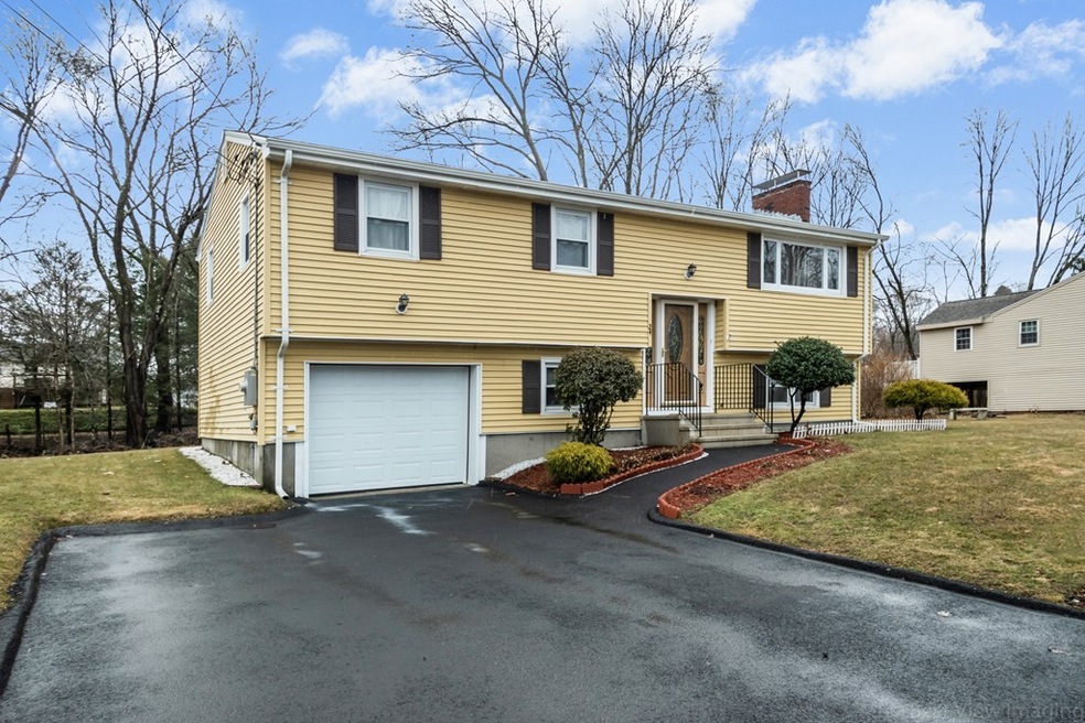 24 Whippoorwill Dr, Shrewsbury, MA 01545 - photo 1