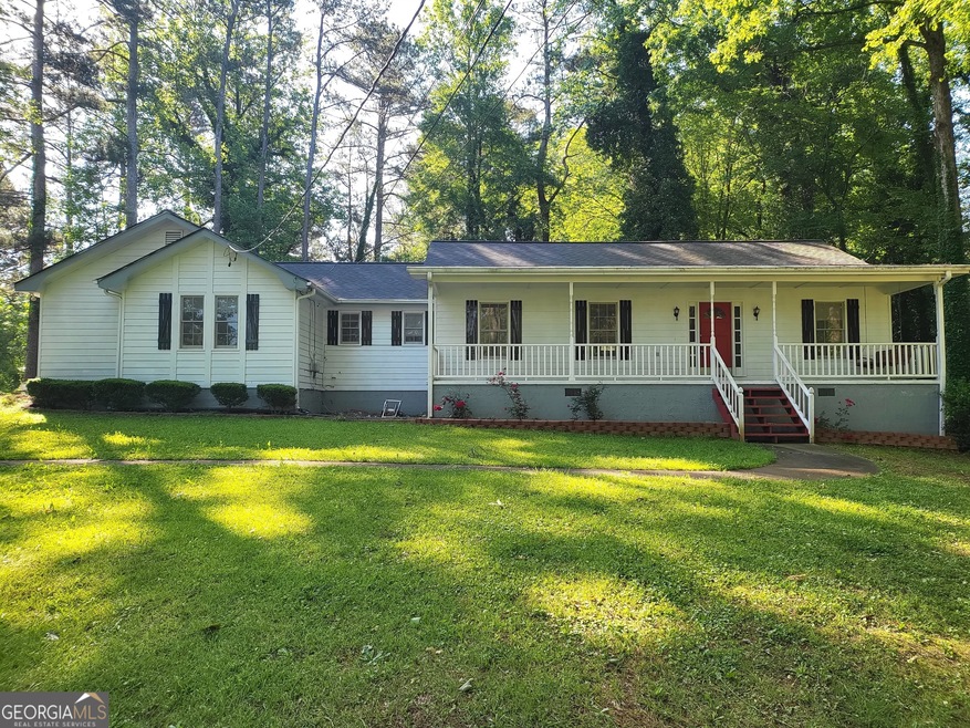 2202 Woodstream Ct SW, Conyers, GA 30094 - photo 1