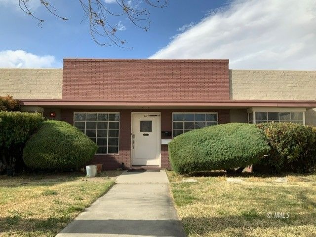 Pending $585,000