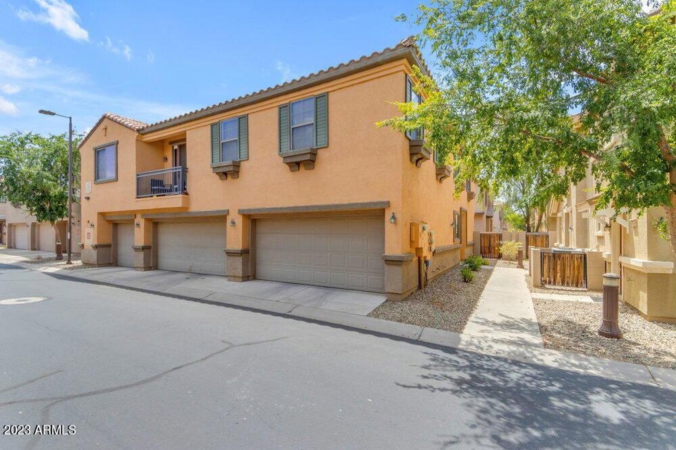 001_1-web-or-mls-1-print-img_9608